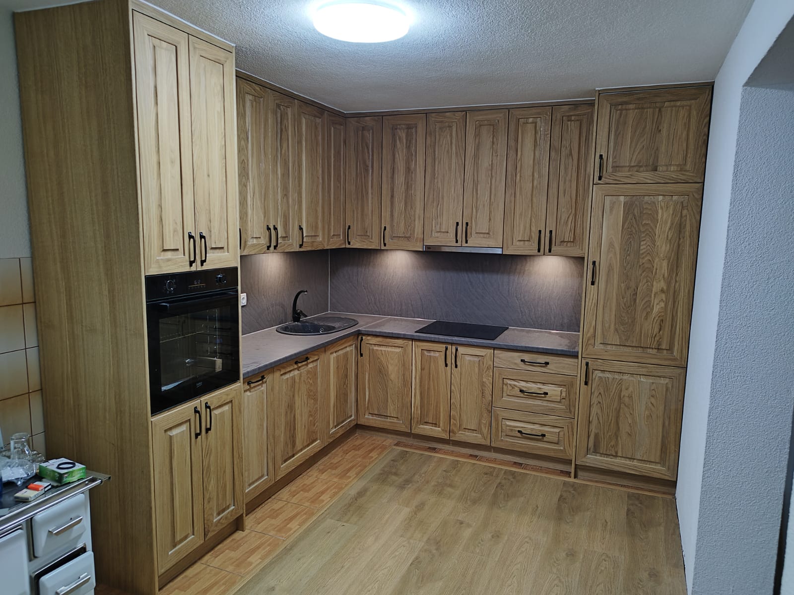 stolarija_zadar_mp_drvo_namjestaj_vrata_prozori_kuhinja_ormari_pro_ugradnja_montaza_transport_kuzina_