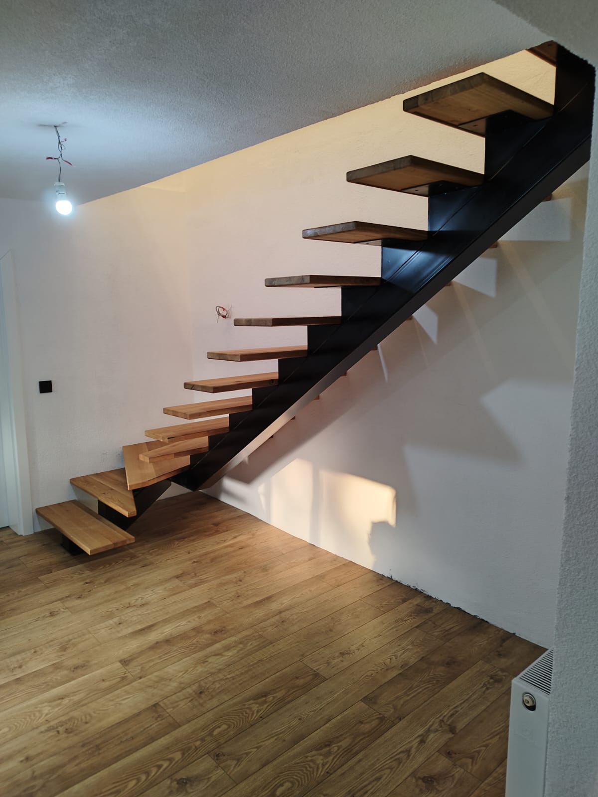 Gazišta i stepeništa od masivnog drva po mjeri - Slika 2